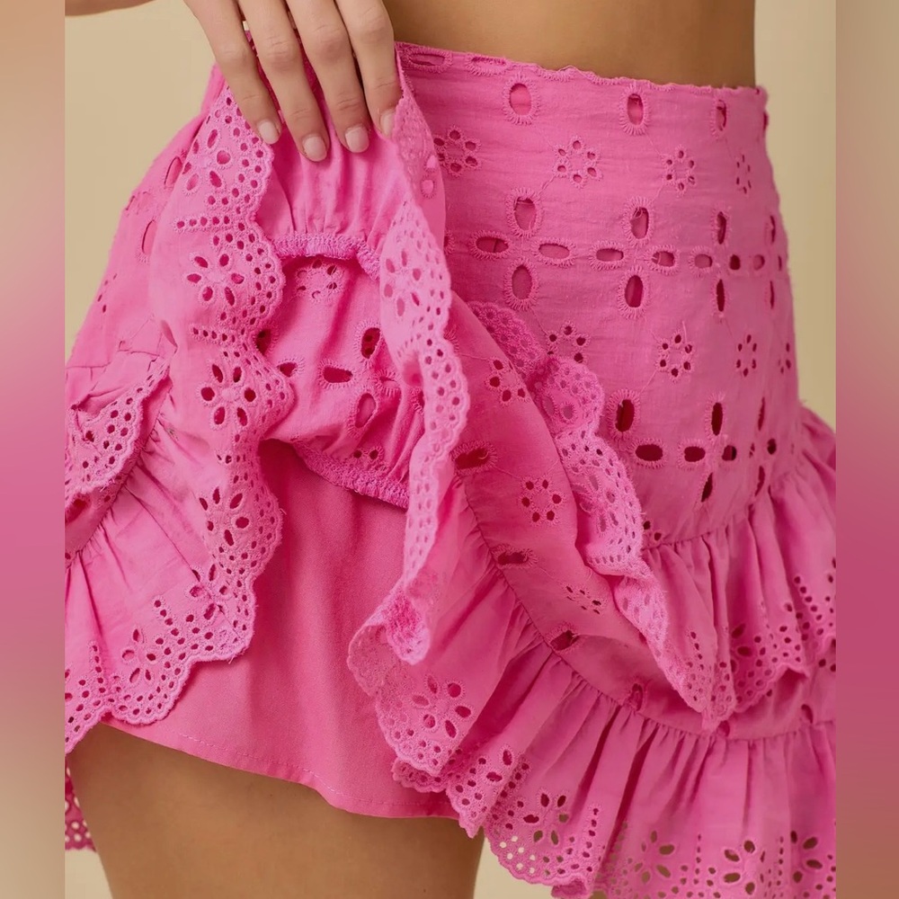 Pink Eyelet Ruffle Skort - Picture 2 of 3